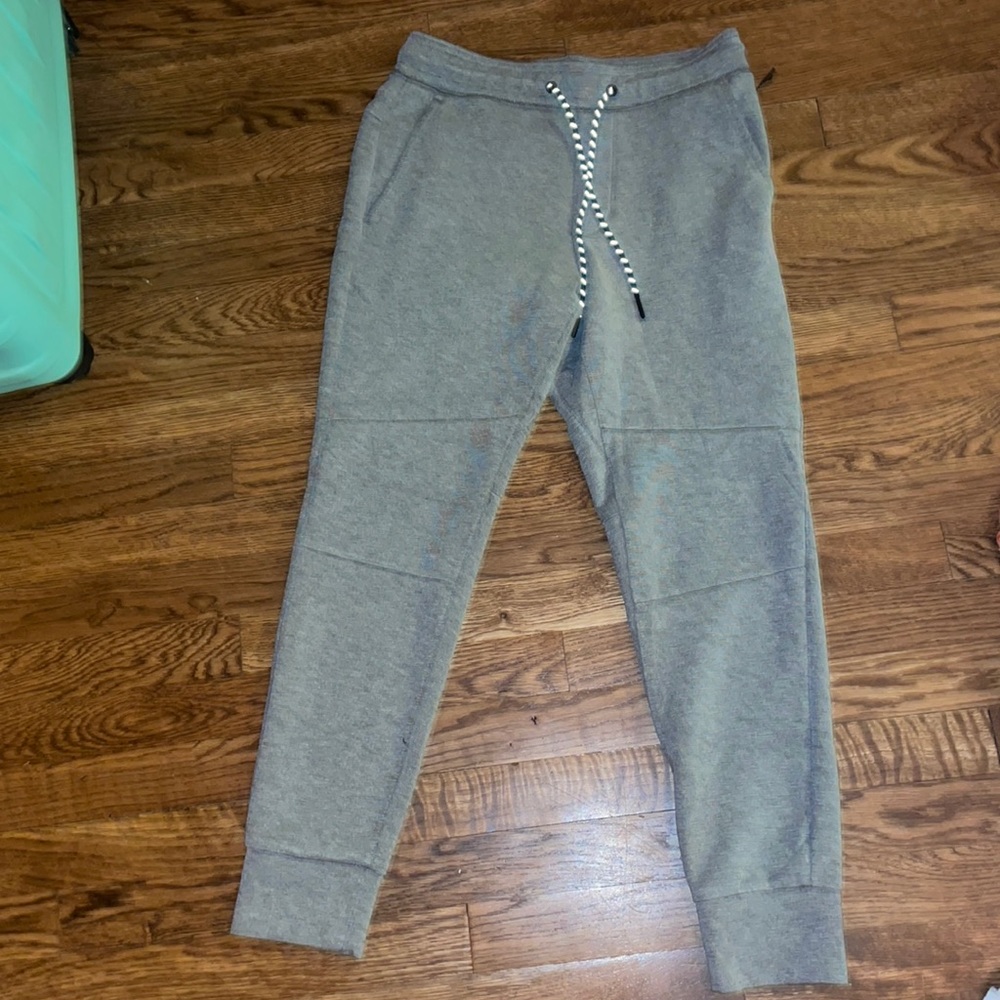 Men’s American eagle grey joggers